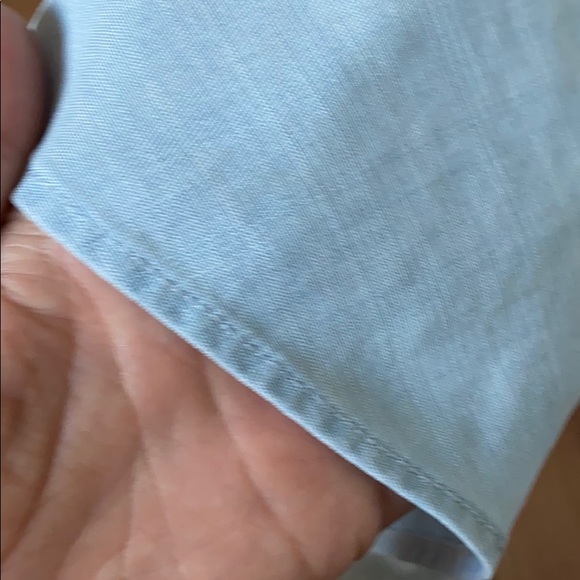 GUESS - Picture 4 of 4